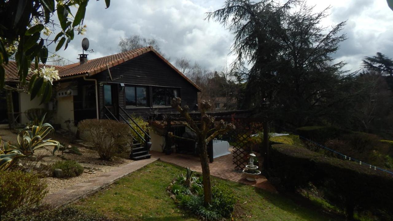 The Petite Chalet Chambre d'hôtes L'Isle-Jourdain (Vienne) Exterior foto